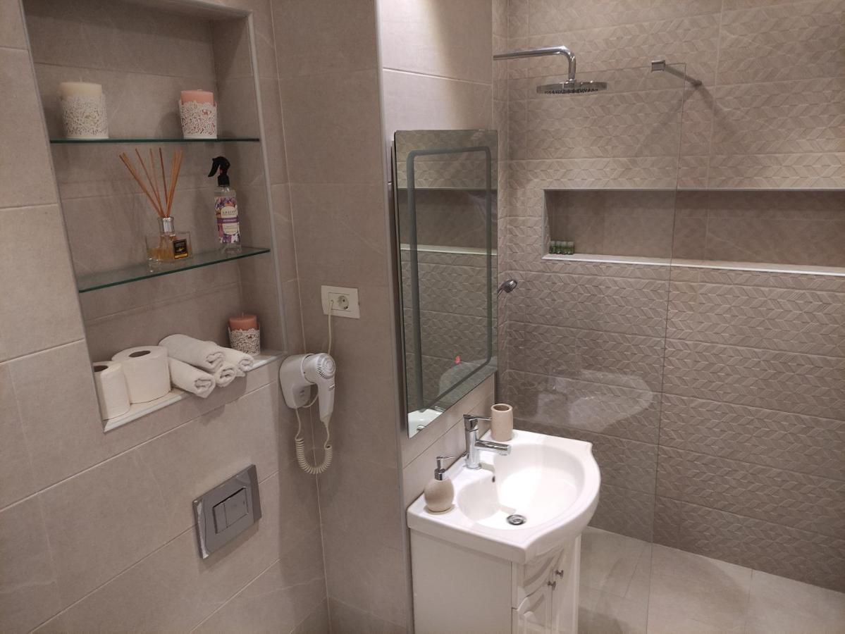 Aparthotel Black Sea Constanţa Buitenkant foto